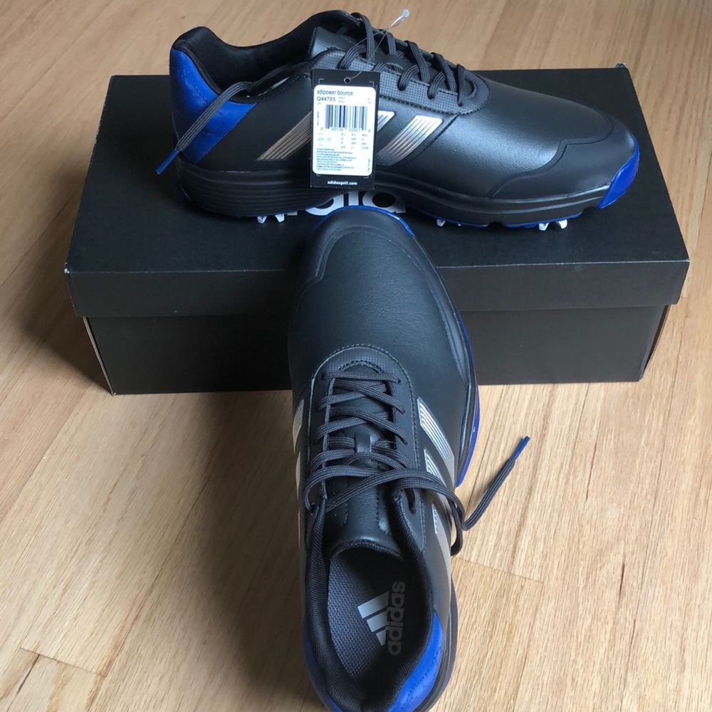 Men’s golf shoes